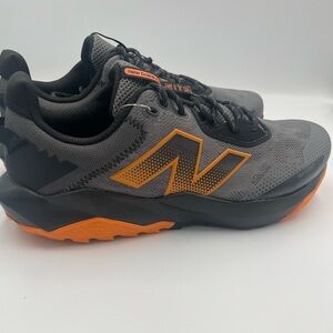 New Balance DynaSoft Nitrel V6 Sneaker Running Trail Grey Size M 10/ W 11.5 Wide